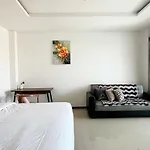Inb Studio Apartemen 32